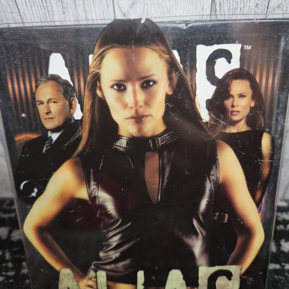 ALIAS The Complete Second Season DVD Box Set - Picture 2 of 10